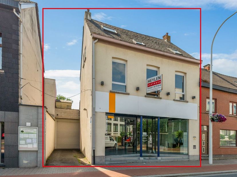 Maison de commerce avec un logement spacieux et de nombreuses possibilités<br />
Située dans un endroit facilement accessible à Hemiksem, entre Anvers