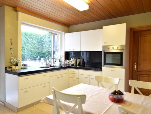                                         Commerce à vendre à Bissegem, € 330.000
