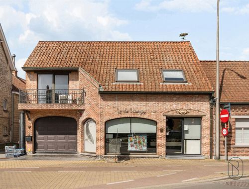                                         Gemengd gebruik te koop in Berchem, € 495.000
