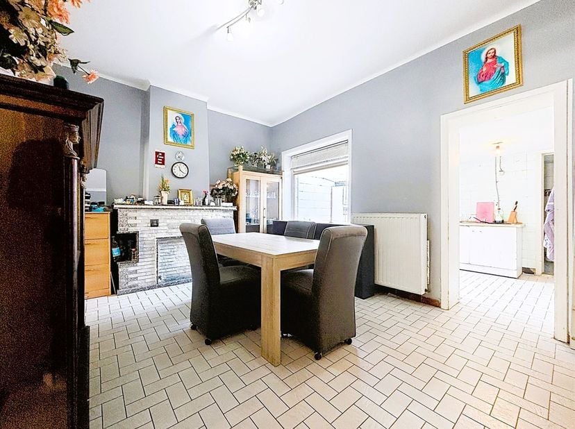 Huis te koop in ,
                    7700 Moeskroen