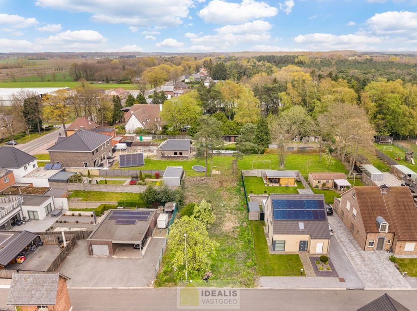 Terrain à vendre
                    à 3920 Lommel
