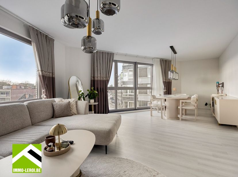 Bekijk dit appartement rechtstreeks op de site van Immo Leroi: https://www.immo-leroi.be/pand/kopen-appartement-tongeren/7513091.<br />
Dit prachtige