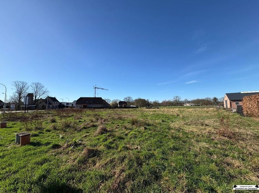 Villagrond van 754,20 m² op rustige ligging in Oud Gooreind <br />
In een verkaveling van vier bouwgronden, centraal gelegen in Gooreind, bevindt zic