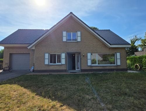                                         Maison à louer à Torhout, € 1.500
