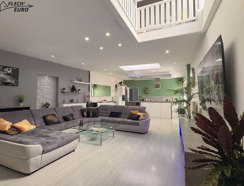                                         Appartement te koop in Dison, € 240.000
