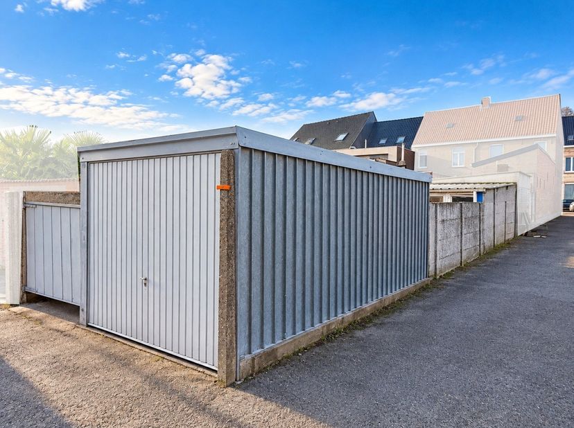 Garage à vendre à Stationsstraat 20,
                    8740 Pittem