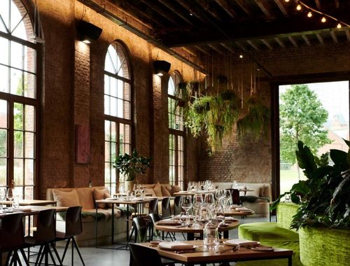                                         Handelszaak te huur in Antwerpen, € 9.500
