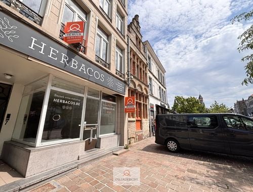                                         Handelspand te huur in Gent, € 4.750
