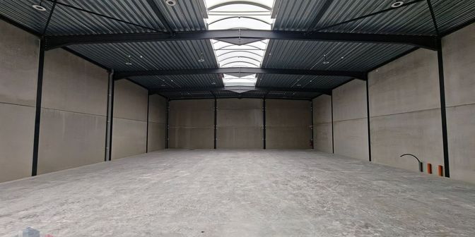Bedrijfsvastgoed te huur in Zwartegatstraat 90, 8020 Oostkamp