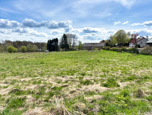                                         Terrain à bâtir à vendre à Samrée, € 79.000

