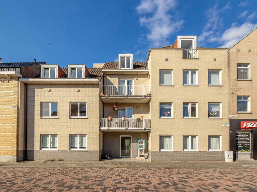 Appartement te koop in Gentstraat 1 bus 10,
                    9170 Sint-Pauwels
