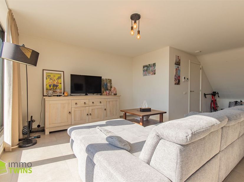 Modern appartement met terras en staanplaats te Grembergen bij Dendermonde. Dit appartement maakt deel uit van een kleinschalige residentie van 5 appa