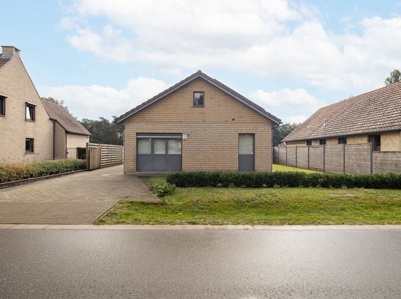 Huis te koop in Zavelstraat 31,
                    2990 Wuustwezel