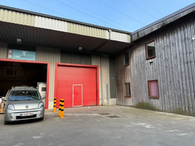 Bien professionnel à louer
                    à 9940 Evergem