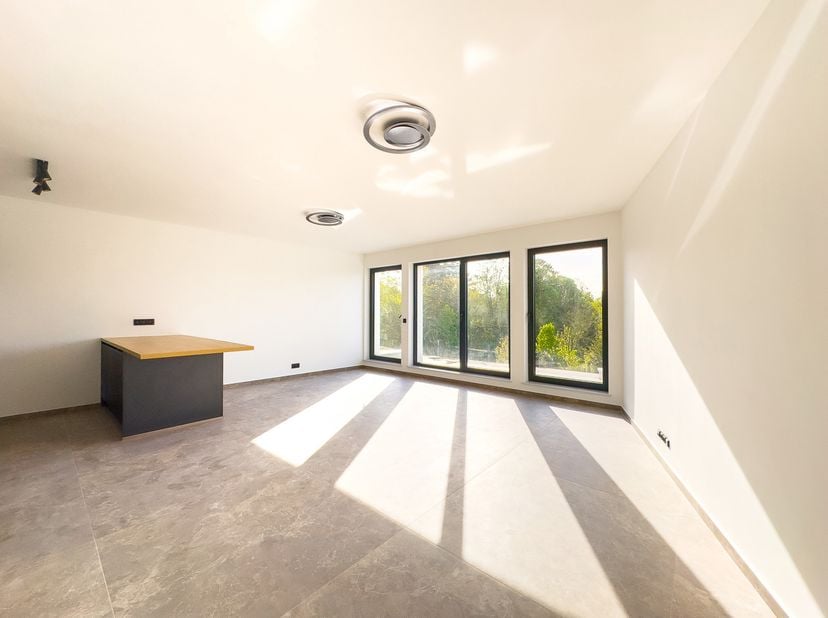 Ontdek de residentie 'MERLO', met 11 appartementen van 1 tot 3 slaapkamers, met tuinen of terrassen. Geniet van kwaliteitsvolle afwerking, naar keuze