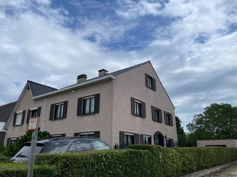 Maison à louer
                    à 9090 Melle