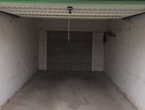                                         Garage te huur in Torhout, € 75
