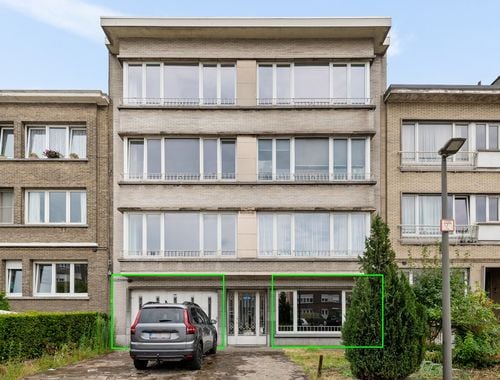                                         Appartement à vendre à Deurne, € 299.000
