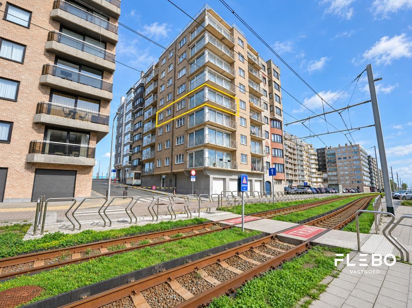 Appartement te koop in Demeyhelling 1 bus 0402,
                    8420 Wenduine