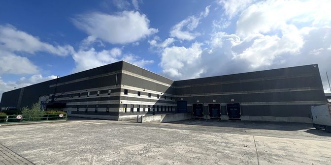 Bedrijfsvastgoed te huur in Mannebeekstraat 4 bus A, 8790 Waregem