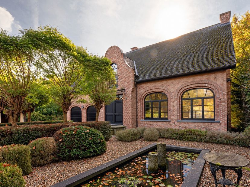Maison à vendre à Alfons Servaislei 76,
                    2900 Schoten