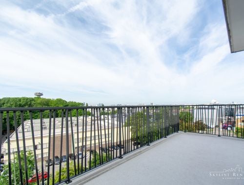                                         Appartement à louer à Uccle, € 1.825
