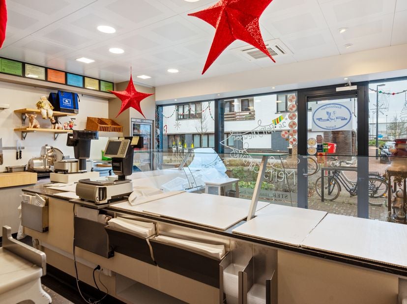 Bien professionnel à vendre
                    à 2550 Kontich
