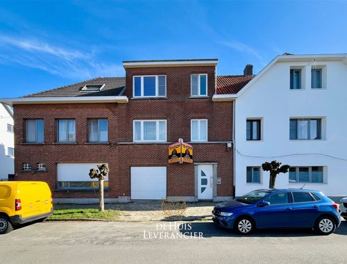                                         Appartementsgebouw te koop in Kontich, € 450.000
