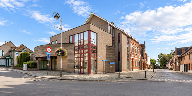 Bedrijfsvastgoed te koop in Marktplein 16, 8750 Zwevezele