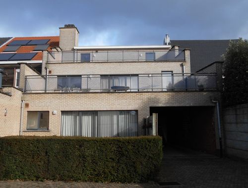                                         Appartement te huur in Broechem, € 1.020
