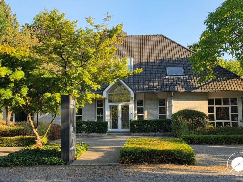 Bedrijfsvastgoed te koop in Genkersteenweg 429,
                    3500 Hasselt