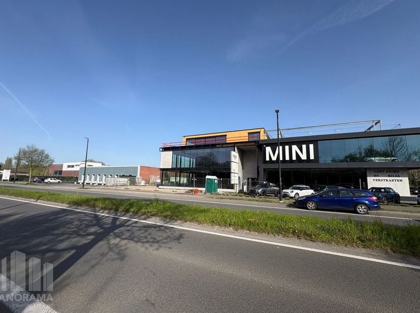 Bedrijfsvastgoed te huur in Kortrijksesteenweg 1228,
                    9051 Sint-Denijs-Westrem