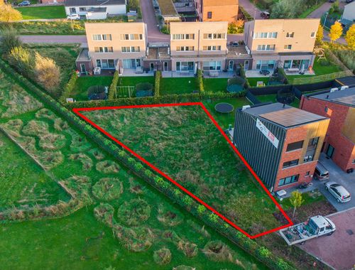                                         Bouwgrond te koop in Hemiksem, € 249.000
