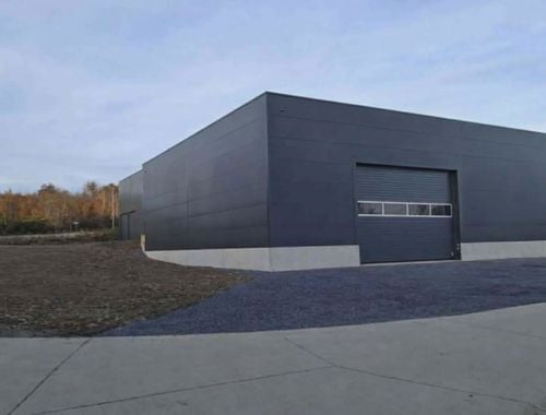                                         Commercieel Gebouw te huur in Martelange, € 3.000
