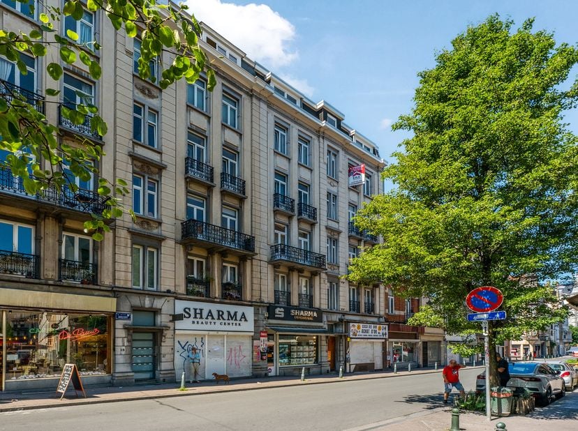 Appartement te koop
                    in 1060 Sint-Gillis
