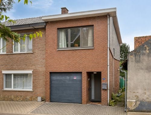                                         Maison à vendre à Rosmeer, € 245.000
