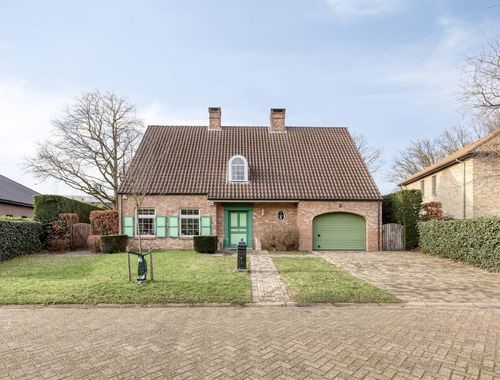                                         Woning te koop in Schoten, € 785.000
