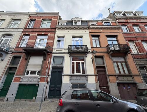                                         Maison à louer à Saint-Gilles, € 3.800
