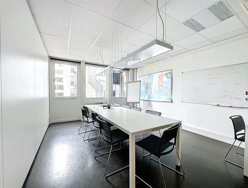                                         Complexe de bureaux à louer à Bruxelles, € 3.500
