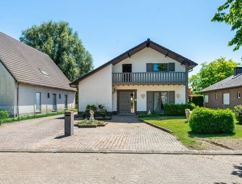                                         Woning te koop in Bouwel, € 445.000
