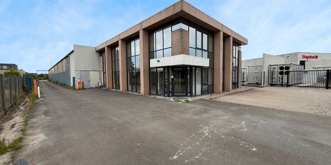 Bedrijfsvastgoed te huur in E3-Laan 25, 9800 Deinze