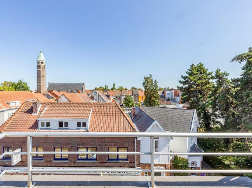 Appartement te koop in Schooldreef 2 bus E,
                    9050 Gentbrugge