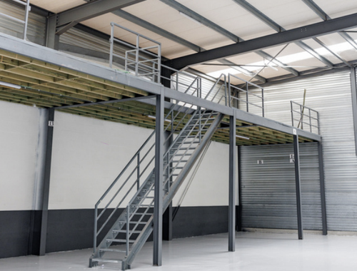                                         Magazijn zonder bureel te koop in Beringen, € 345.000
