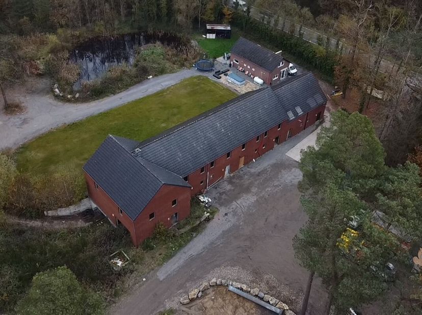 Lot d'Investissement Exceptionnel à Saisir !<br />
Vous cherchez un projet d'envergure ? Découvrez ce lot dinvestissement unique, parfait pour les ent