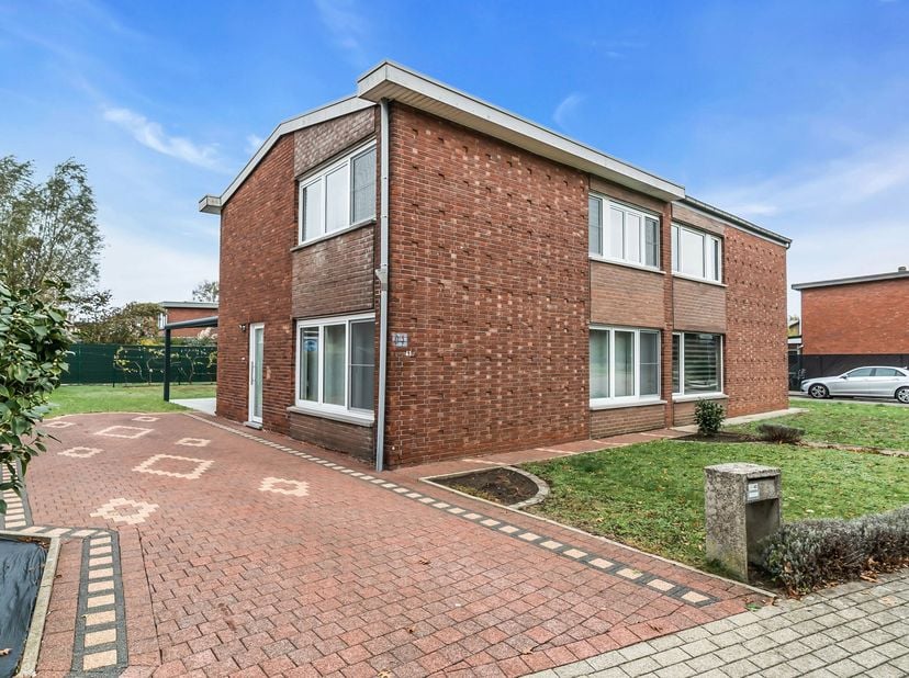 Huis te koop in Spoorwegstraat 43,
                    3945 Kwaadmechelen