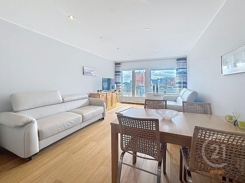 Deze verzorgde studio is centraal gelegen in Westende-Bad, op wandelafstand van het strand, winkels en horeca.<br />
Bij het binnenkomen vindt u prakt