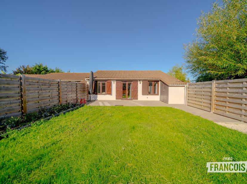 Huis te koop in Bredeweg 113,
                    8420 Klemskerke