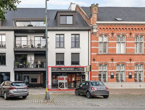                                         Commercieel Gebouw te koop in Hoogstraten, € 750.000
