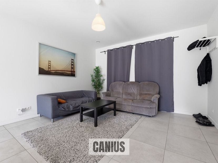 MODERNE WONING MET 3 SLKS &amp; TUIN<br />
<br />
In het rustige &amp; groene Munsterbilzen, deelgemeente van de stad Bilzen-Hoeselt treffen wij de verkavel