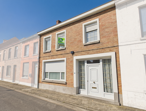                                         Woning te koop in Celles, € 280.000
